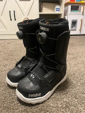 thirtytwo Women’s Black Winter Snowboard Boots with BOA Closure
